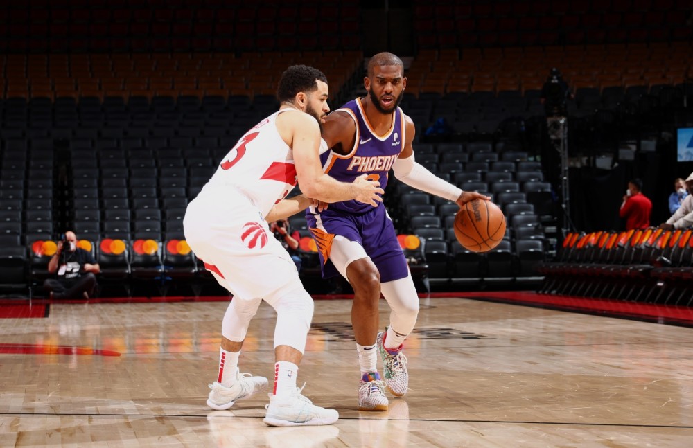 其队友从外 其队友从外